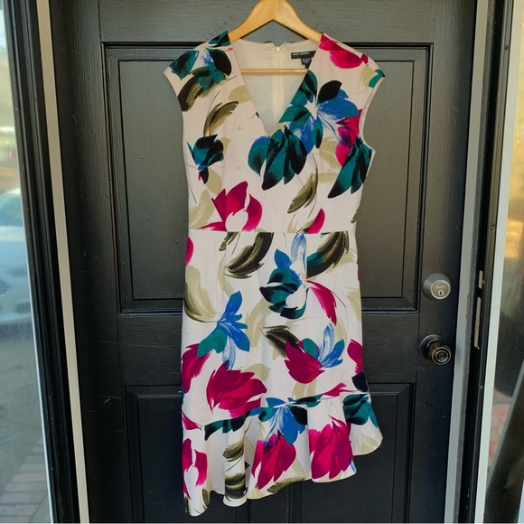 Maggy London Asymmetrical Floral Print Dress - Picture 1 of 7